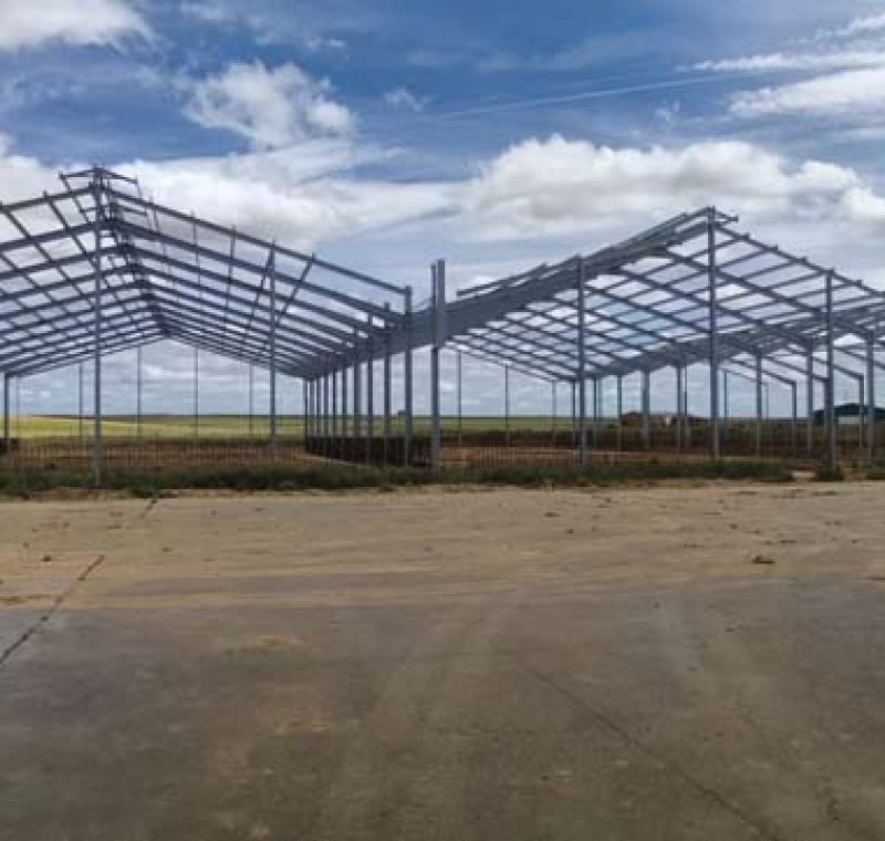 Estructura de naves en Castroverde de Campos