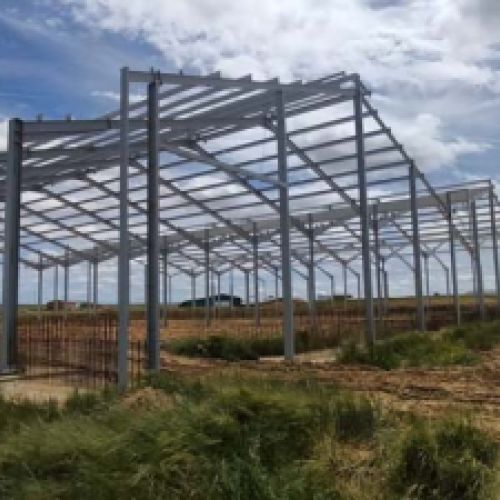 Montaje de estructura metálica en Castroverde de Campos